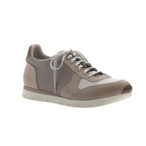 NWT! OTBT Armada Sneakers in Pecan Sz. 10
